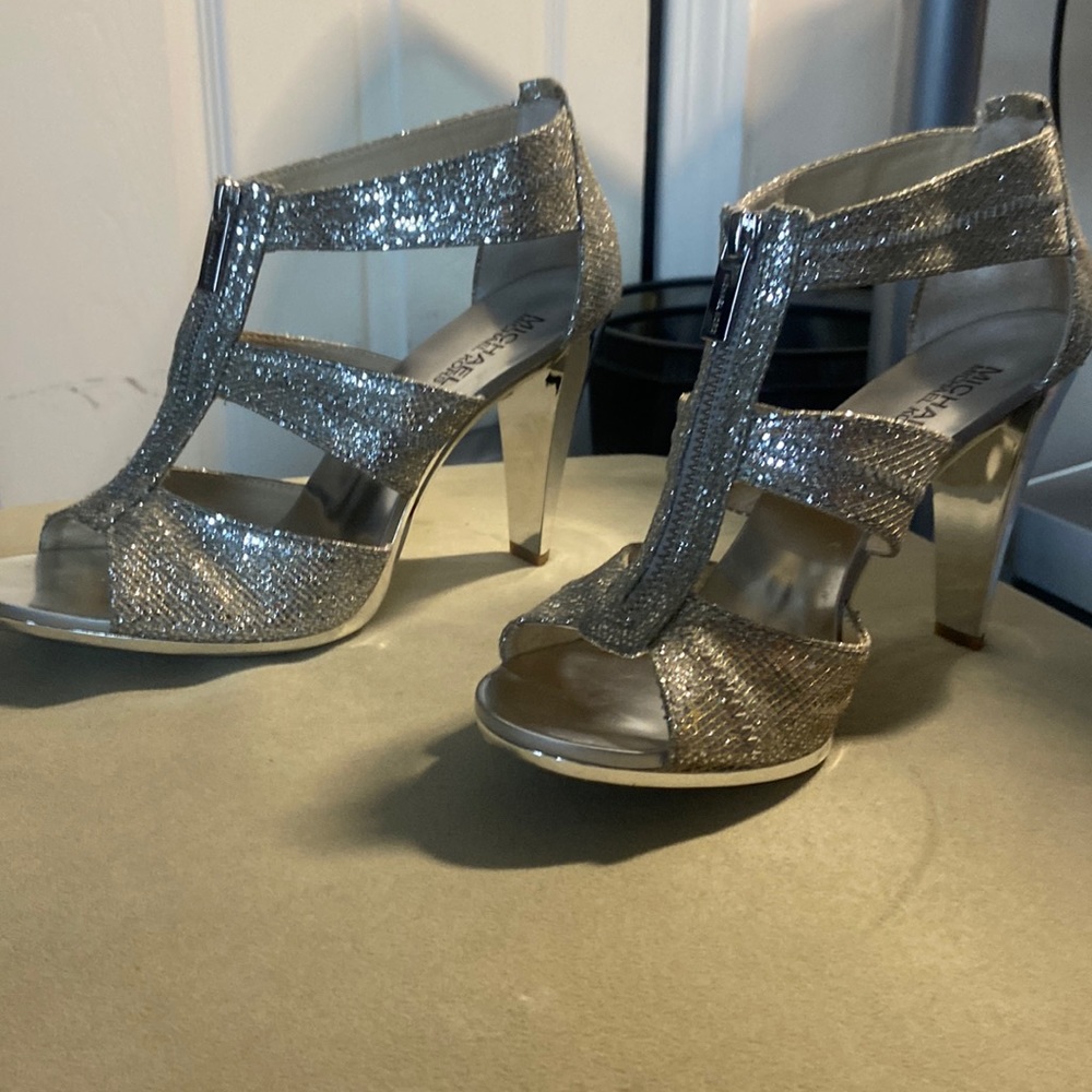 Women’s sandals